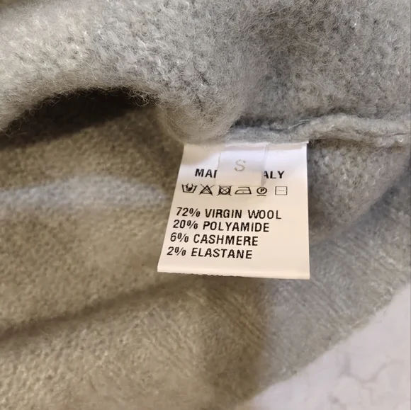 LE LION Sweater || Small - Picture 3 of 3